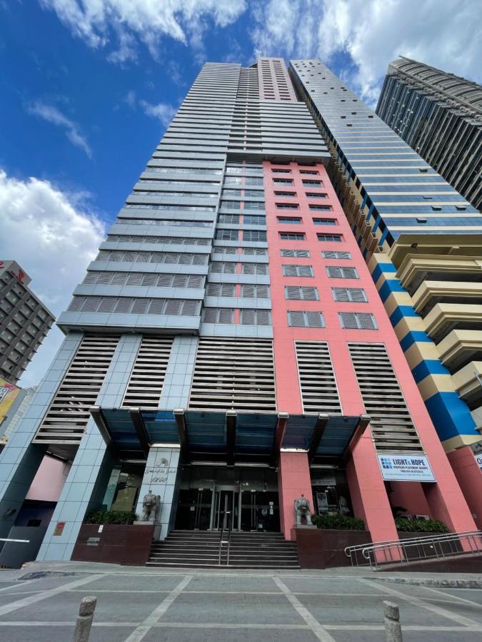 Ferienwohnung Pearl Of The Orient Tower, In Front Of Us Embassy Manila Exterior foto
